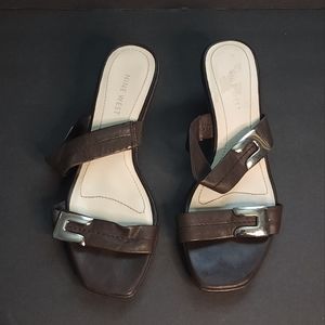 🌟 3 for $15 Deal! 🌟Nine West brown slip on sandals with a heel size 6.5M
